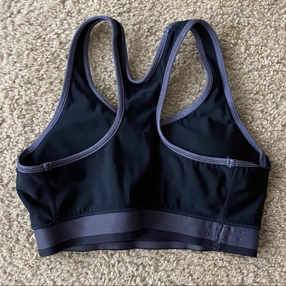 Under Armour Sports Bra - Picture 2 of 2